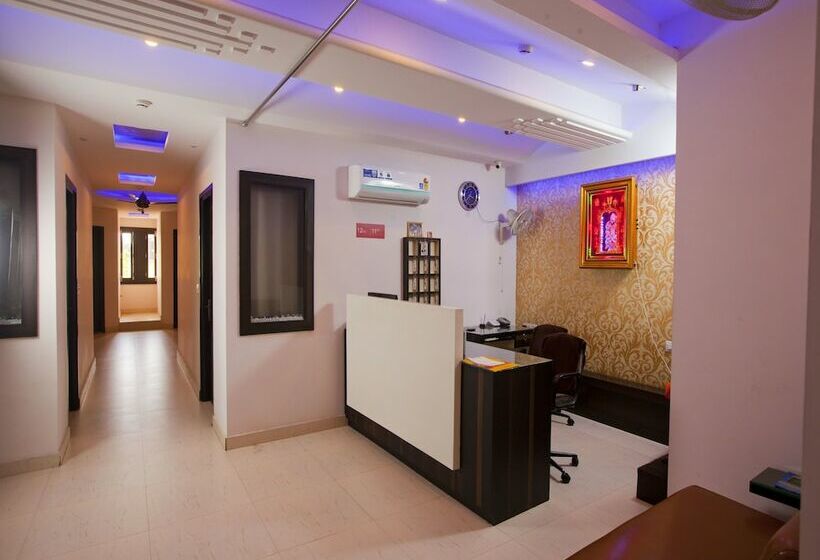 Fotos del hotel Oyo Rooms Paschim Vihar:  3