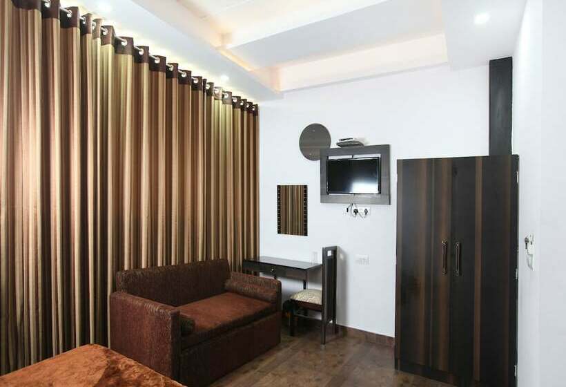 Fotos del hotel Oyo Rooms Paschim Vihar:  9