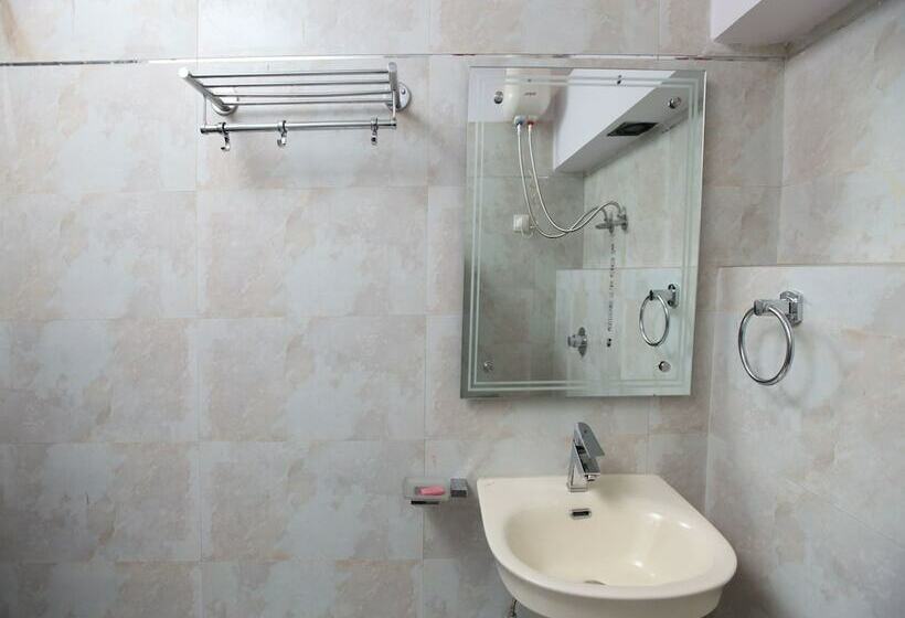 Fotos del hotel Oyo Rooms Paschim Vihar:  10