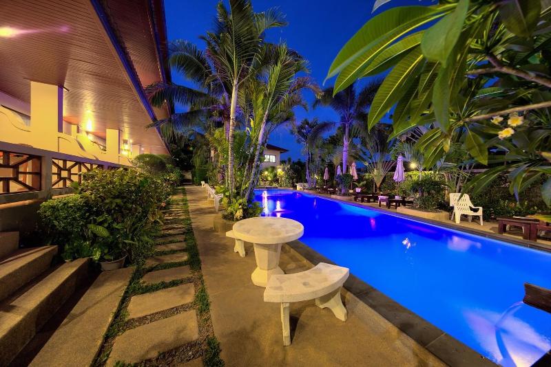 Fotos del hotel Aumpai Luxury:  11