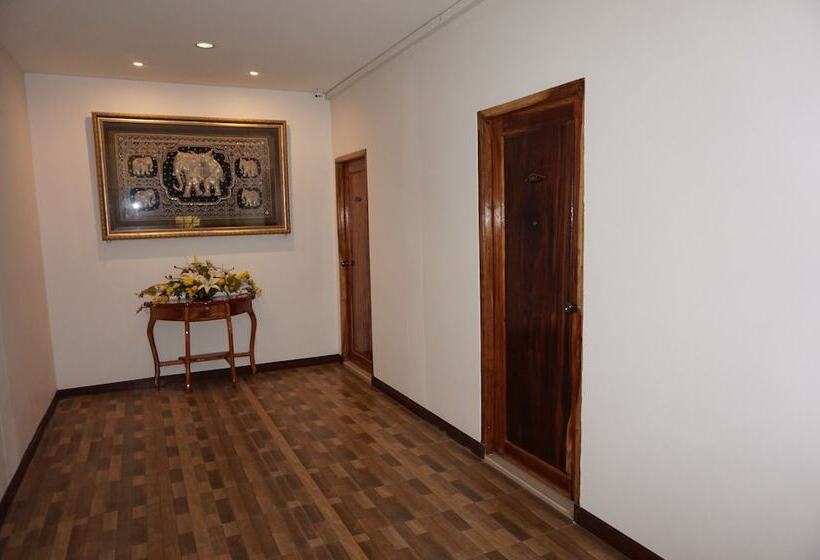 Fotos del hotel Baan Krittika:  2