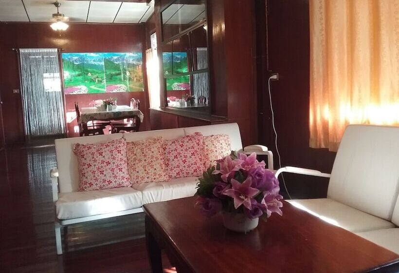 Fotos del hotel Santipran Place:  12