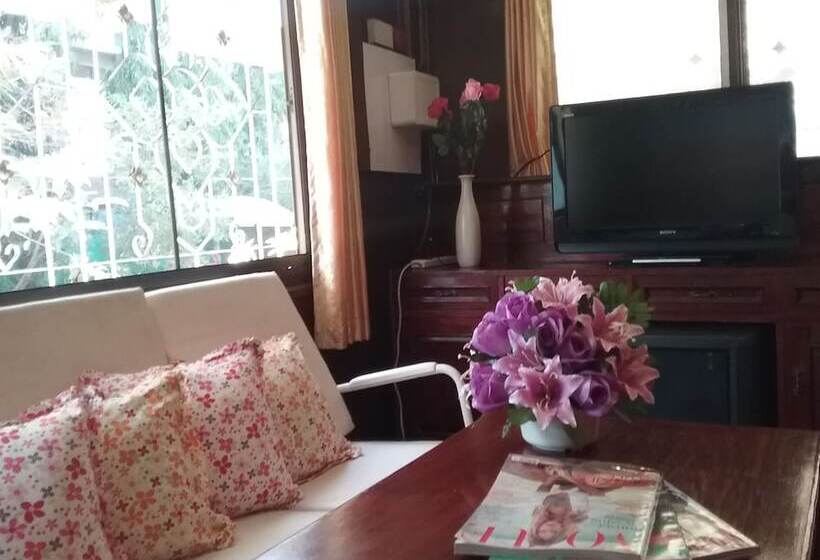 Fotos del hotel Santipran Place:  23