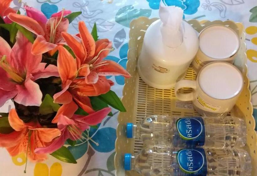 Fotos del hotel Santipran Place:  15