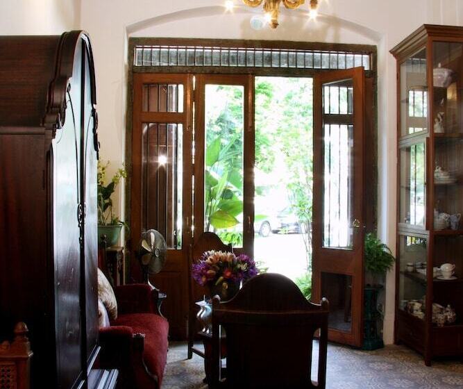 Fotos del hotel The Bhuthorn Bed & Breakfast:  2