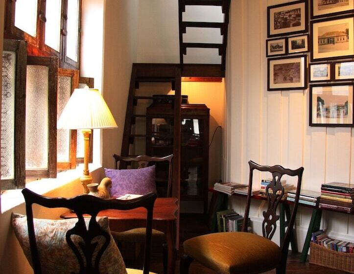 Fotos del hotel The Bhuthorn Bed & Breakfast:  8