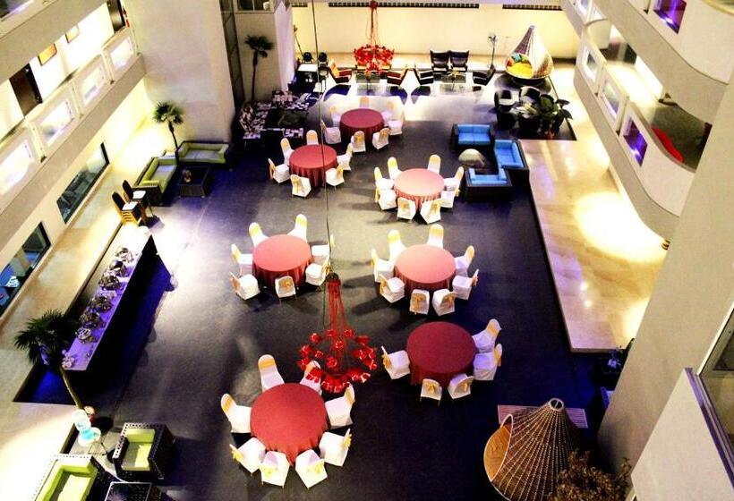 Fotos del hotel Orritel Talegaon:  17