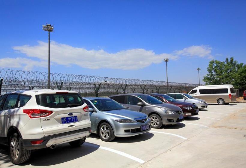 Fotos del hotel Capital Airport International Hotel:  8