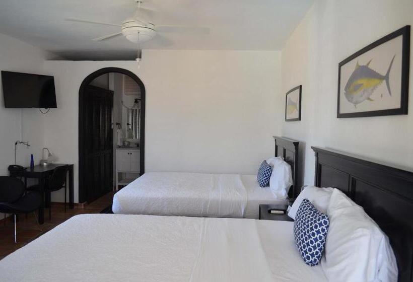 Fotos del hotel La Marina Inn:  2