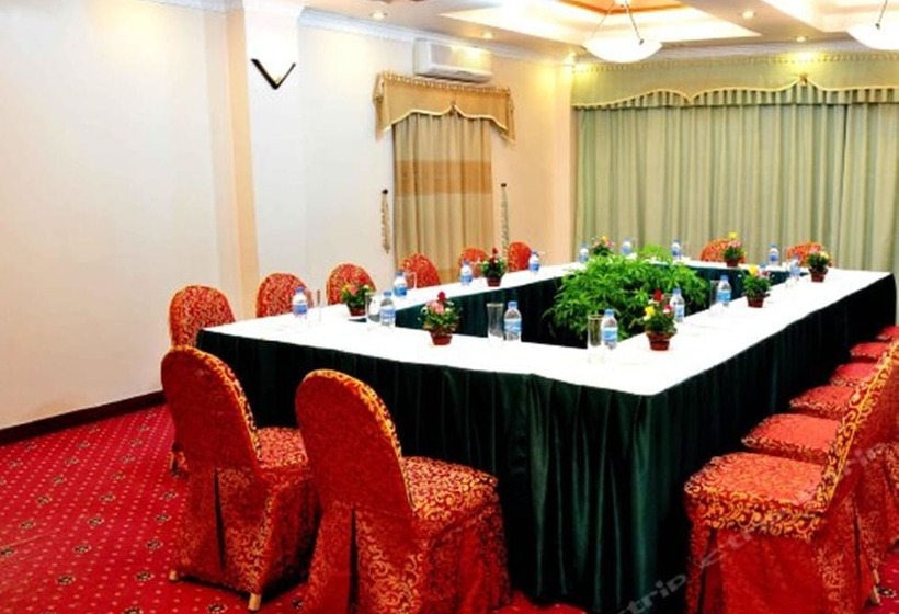 Fotos del hotel Crown:  13