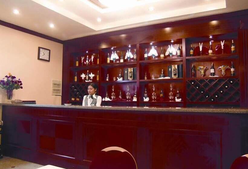 Fotos del hotel Crown:  5