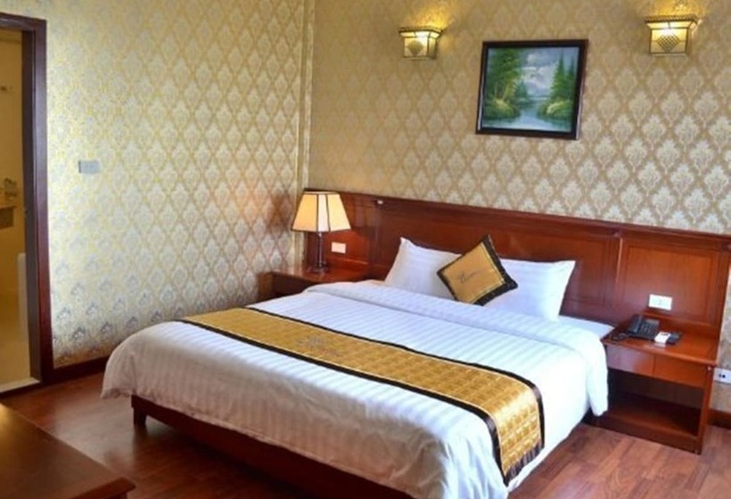 Fotos del hotel Crown:  3