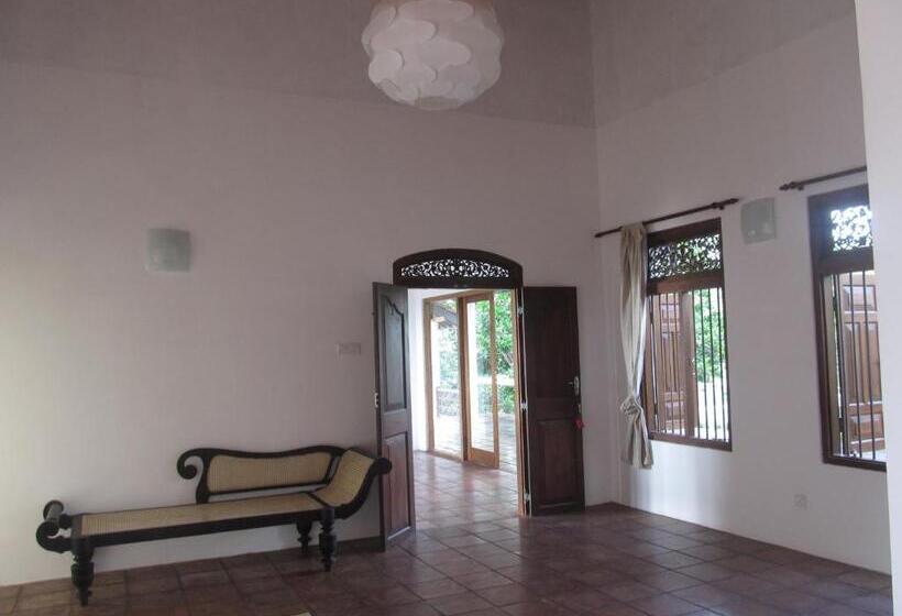 Fotos del hotel Land's End Villa:  2