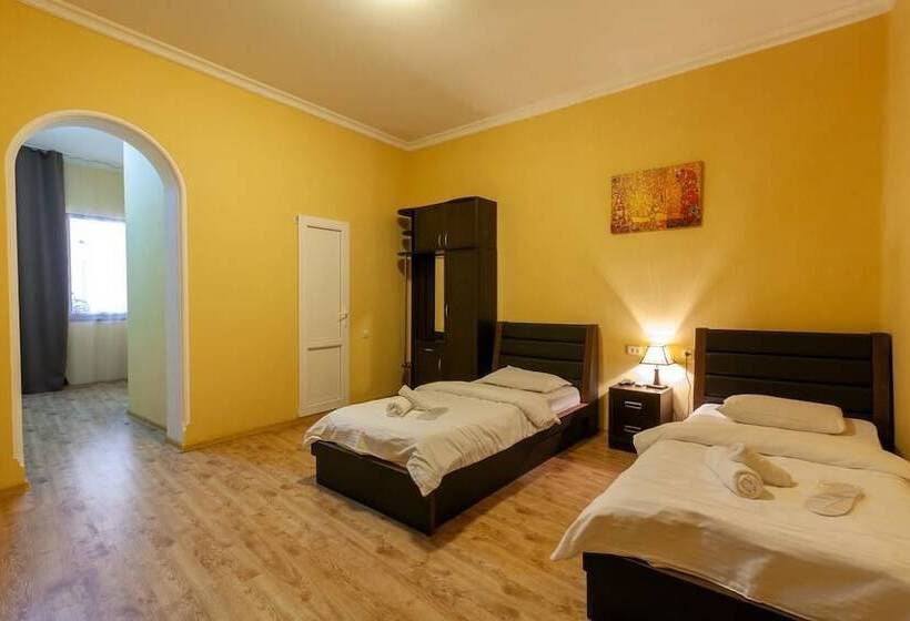 Fotos del hotel Nine:  16