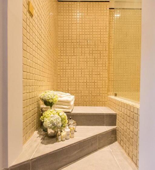 Fotos del hotel The Gunawarman:  3