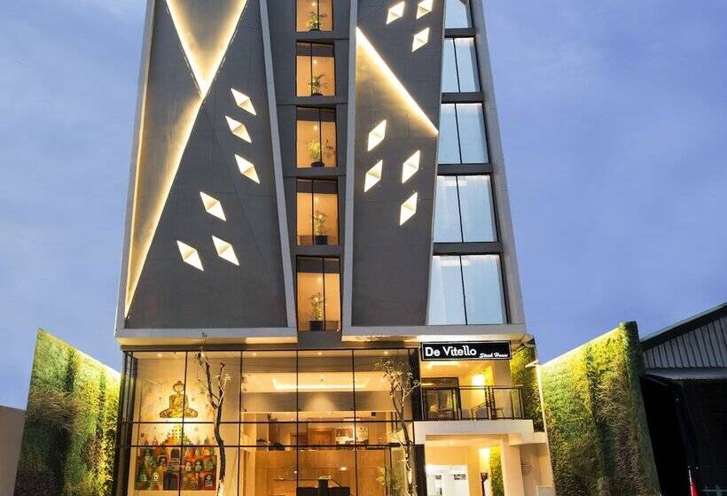 Yellow Star Ambarukmo