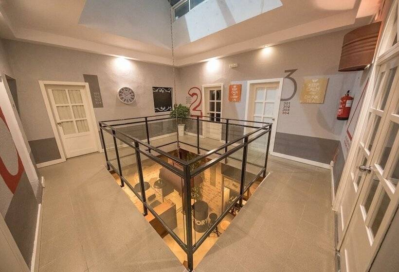 Fotos del hotel Factory Rooms Tarifa  Hostel:  9