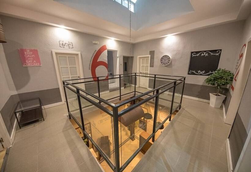 Fotos del hotel Factory Rooms Tarifa  Hostel:  12