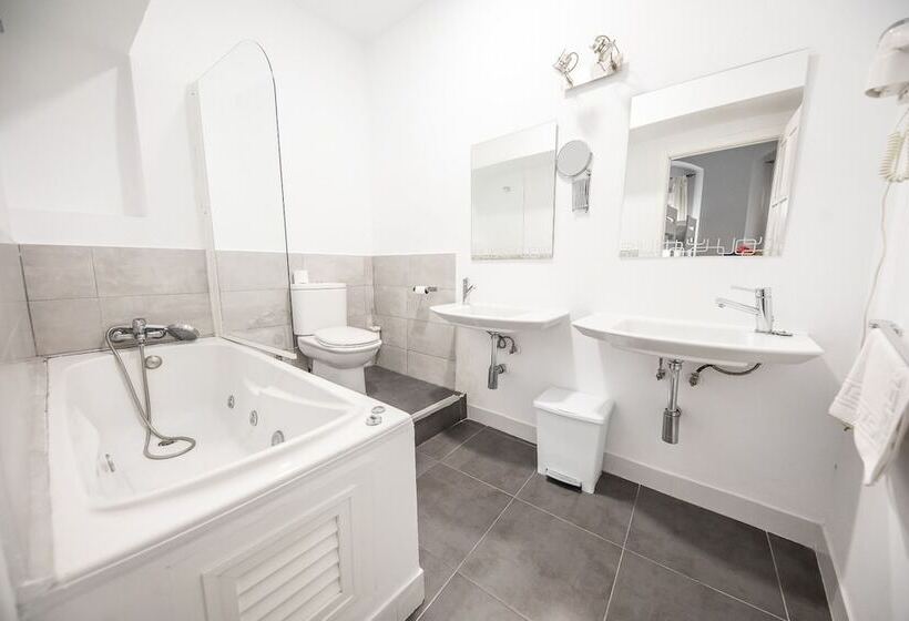 Fotos del hotel Factory Rooms Tarifa  Hostel:  6