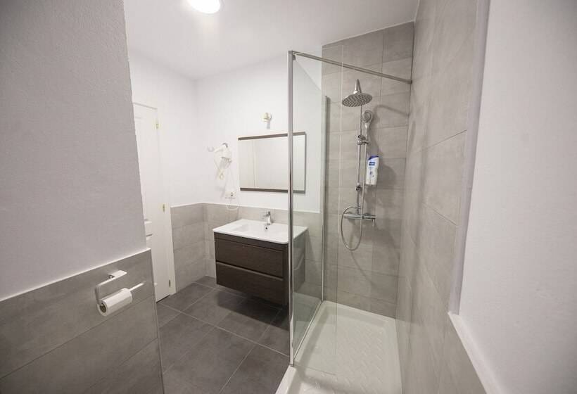 Fotos del hotel Factory Rooms Tarifa  Hostel:  10