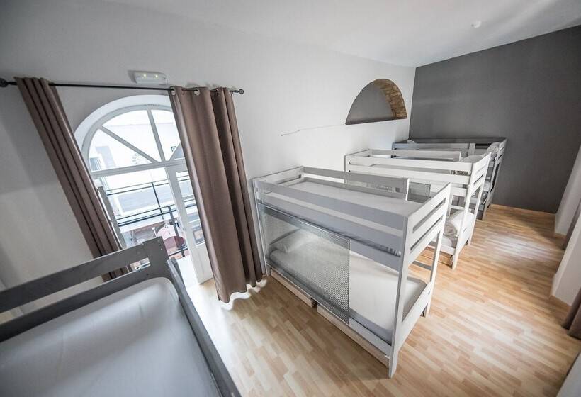 Factory Rooms Tarifa  Hostel