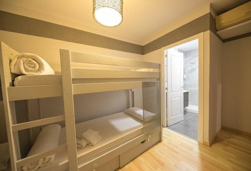 Fotos del hotel Factory Rooms Tarifa  Hostel:  8