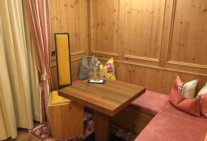 Alpin Hotel Garni Eder – Private Living