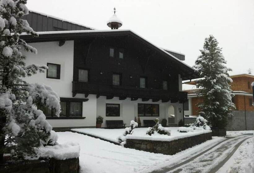 Fotos del hotel Alpin Hotel Garni Eder - Private Living:  15