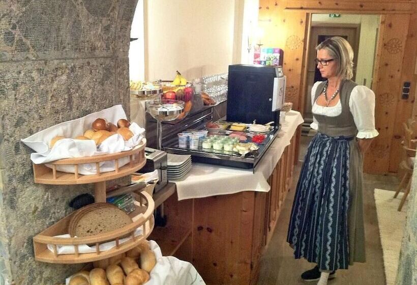 Fotos del hotel Alpin Hotel Garni Eder - Private Living:  10