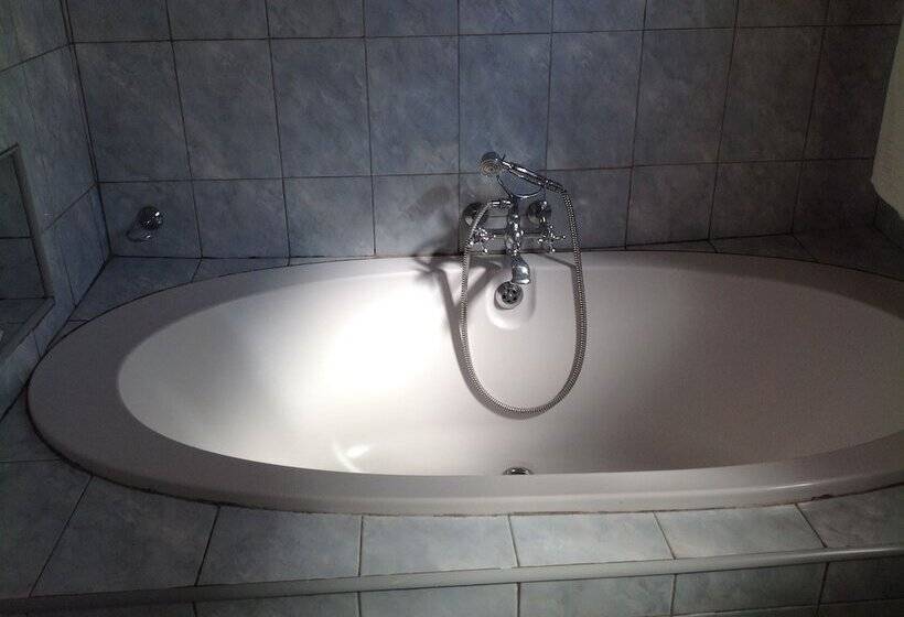 Fotos del hotel Cypress Executive Lodge:  13