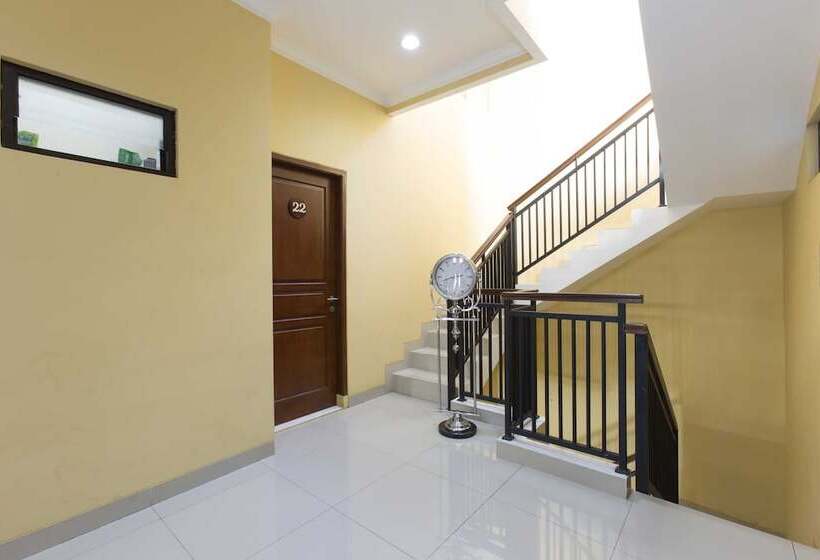 Fotos del hotel Reddoorz @ Utan Kayu:  8