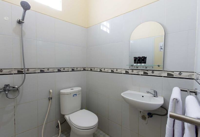 Fotos del hotel Reddoorz @ Utan Kayu:  4