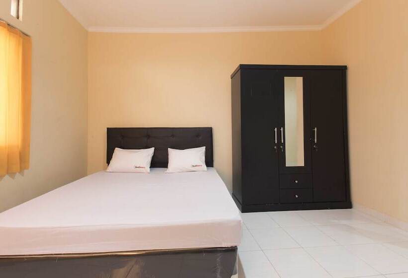 Fotos del hotel Reddoorz @ Utan Kayu:  13