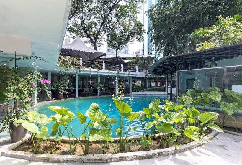 Fotos del hotel Lodge Paradize  By The Sqwhere:  10