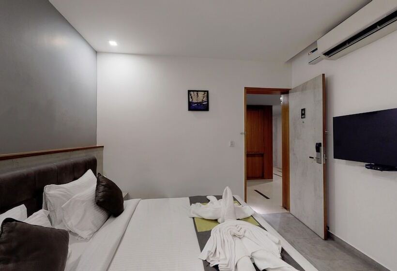 Fotos del hotel Shivas Gateway Airport Road:  18