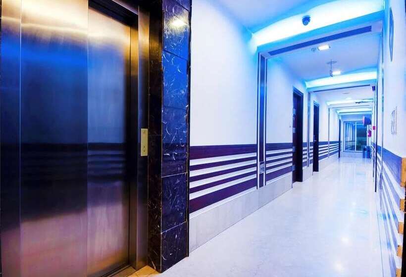 Fotos del hotel Amaltas International Couple Friendly   By Orion S:  17