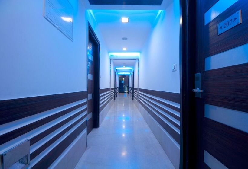 Fotos del hotel Amaltas International Couple Friendly   By Orion S:  3