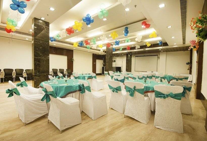 Fotos del hotel Amaltas International Couple Friendly   By Orion S:  18