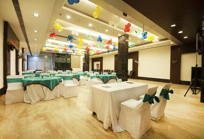 Fotos del hotel Amaltas International Couple Friendly   By Orion S:  6