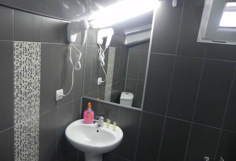 Fotos del hotel Leon:  23