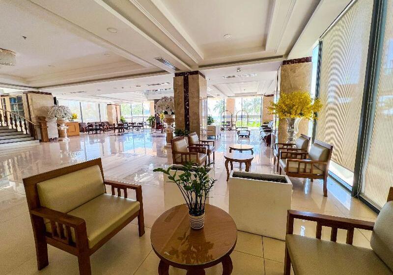 Fotos del hotel Serene Beach Danang  & Spa:  14