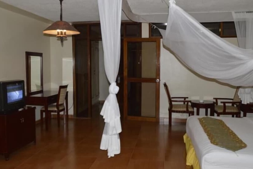 Fotos del hotel International 2000:  17