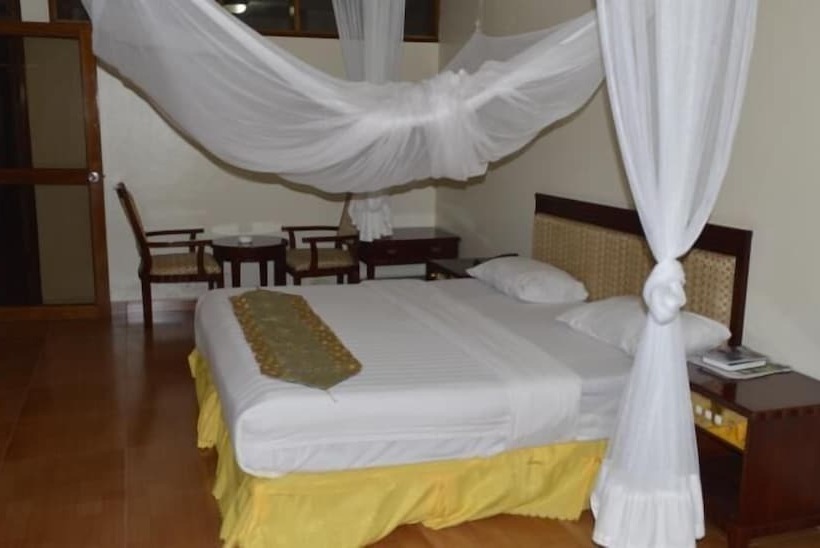 Fotos del hotel International 2000:  7