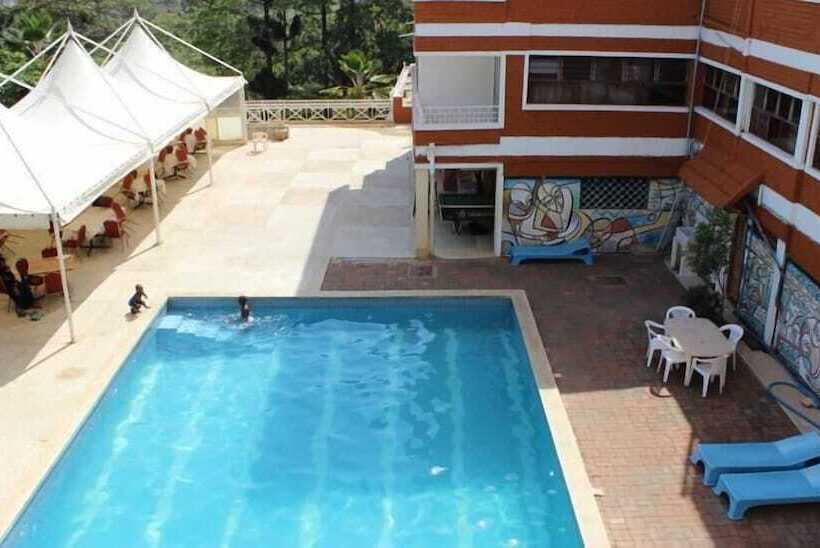 Fotos del hotel International 2000:  3