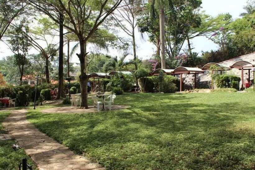 Fotos del hotel International 2000:  13