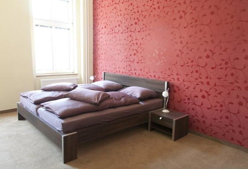 Fotos del hotel Apartmany Becherplatz:  2