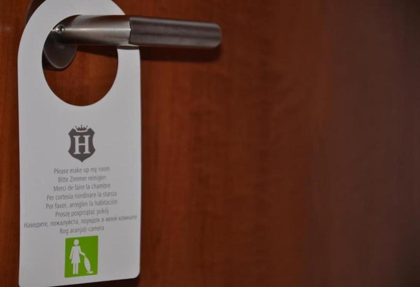 Fotos del hotel Aparthotel Zorilor:  8