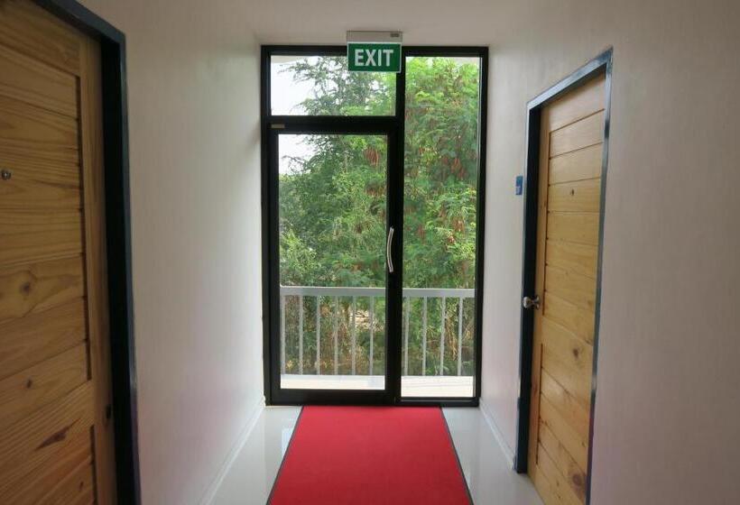 Fotos del hotel Montha:  10