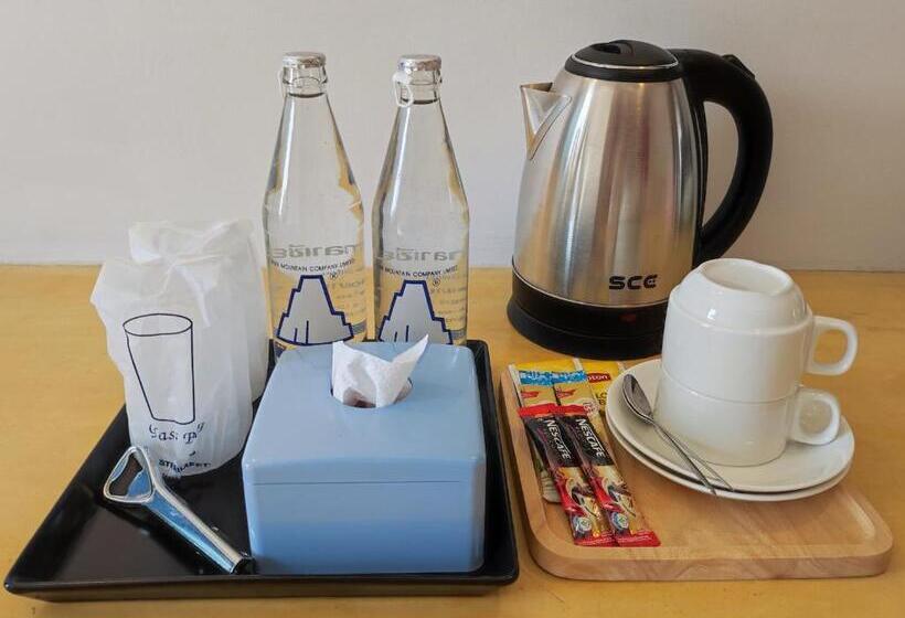 Fotos del hotel Montha:  18