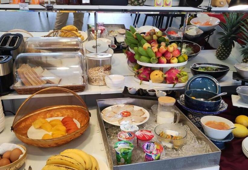 Fotos del hotel Montha:  5